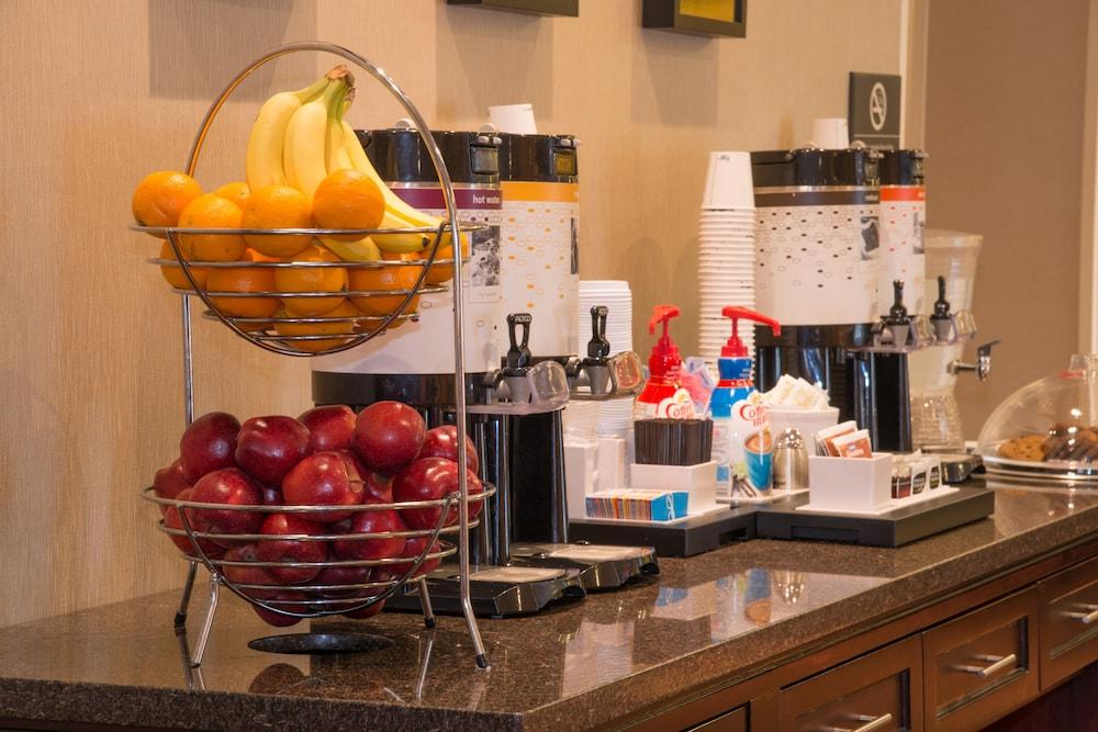 Hampton Inn Toronto-Mississauga West Exteriör bild