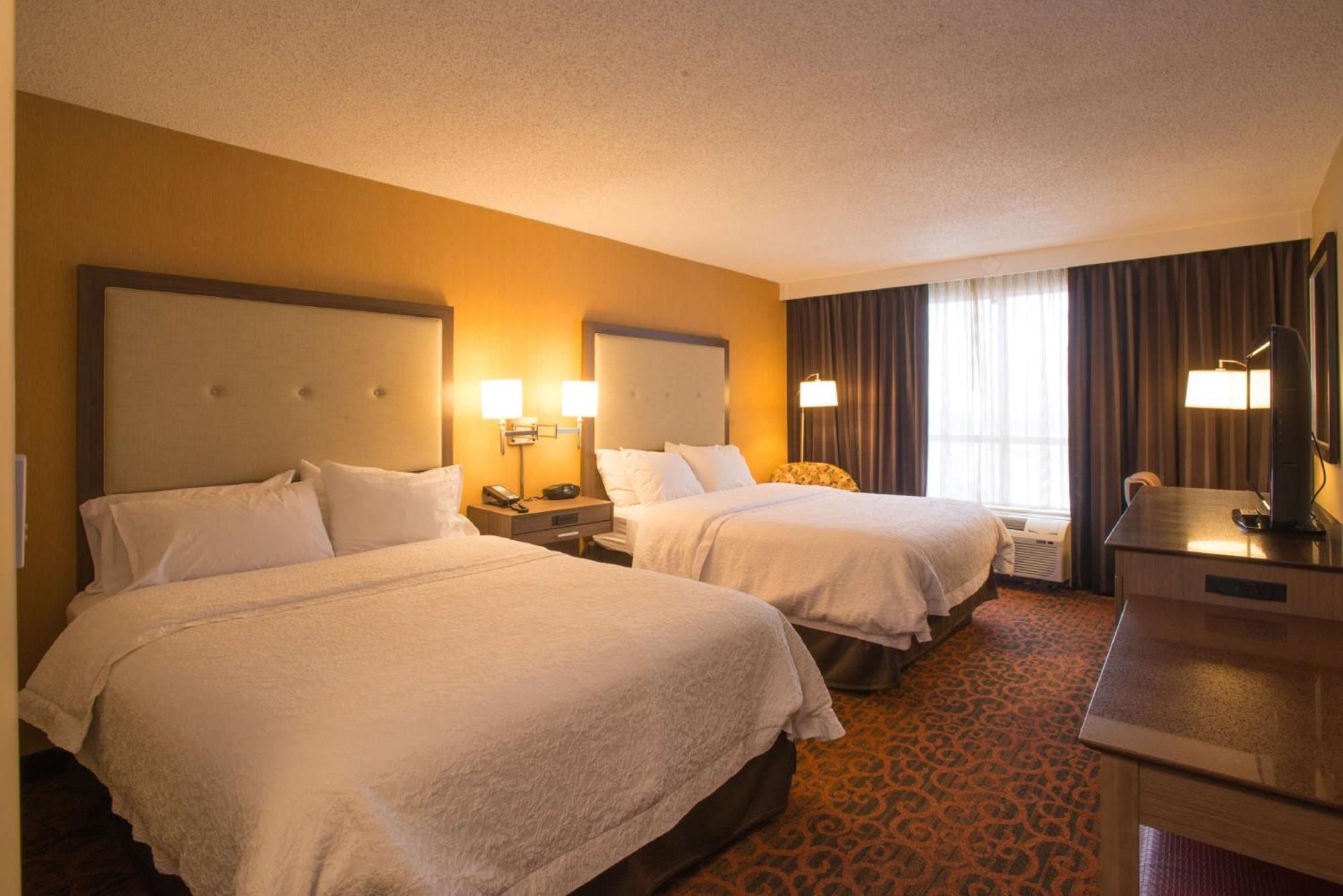 Hampton Inn Toronto-Mississauga West Exteriör bild